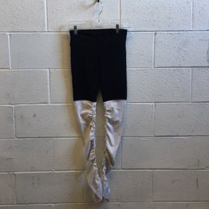 ALO Yoga Pants - Alo yoga black & ivory goddess legging sz s 57445 ALO Yoga Pants - Alo yoga black & ivory goddess legging sz s 57445